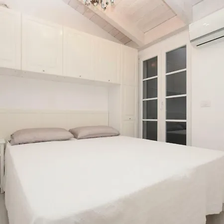 Two-bedroom Holiday In *
