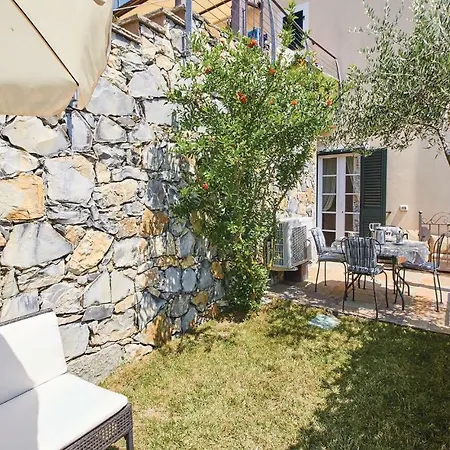 Two-bedroom Holiday In * Magliolo
